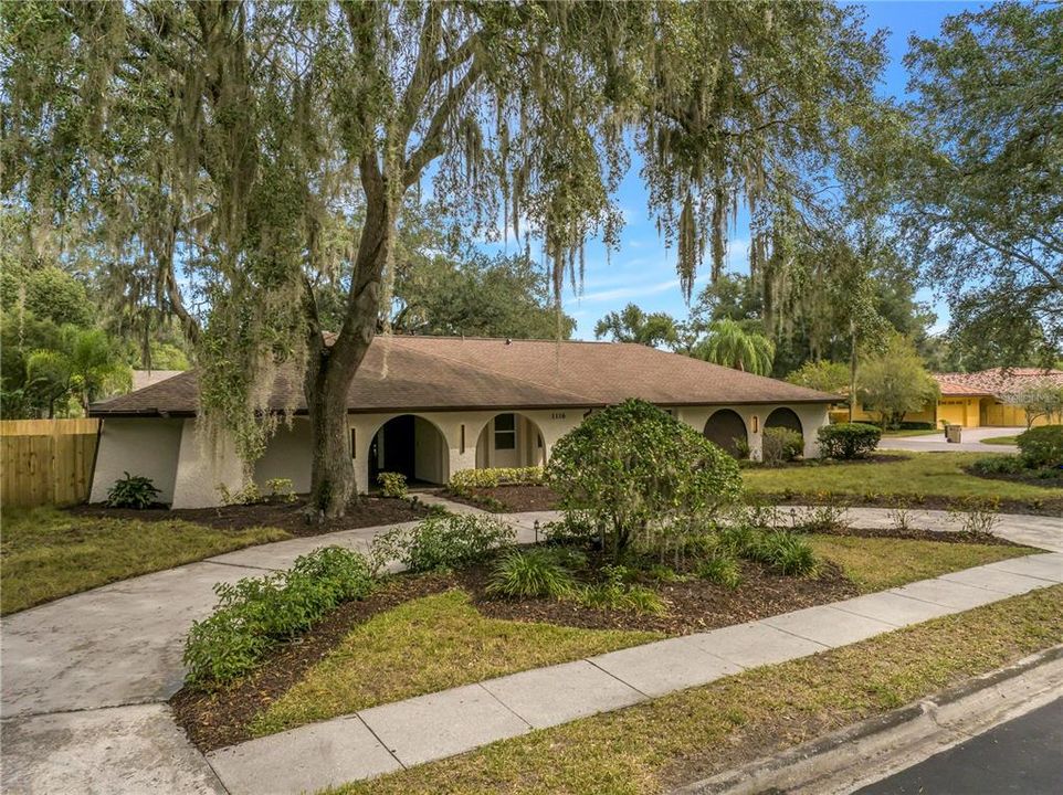 For Sale: $888,000 (5 beds, 4 baths, 3506 Square Feet)