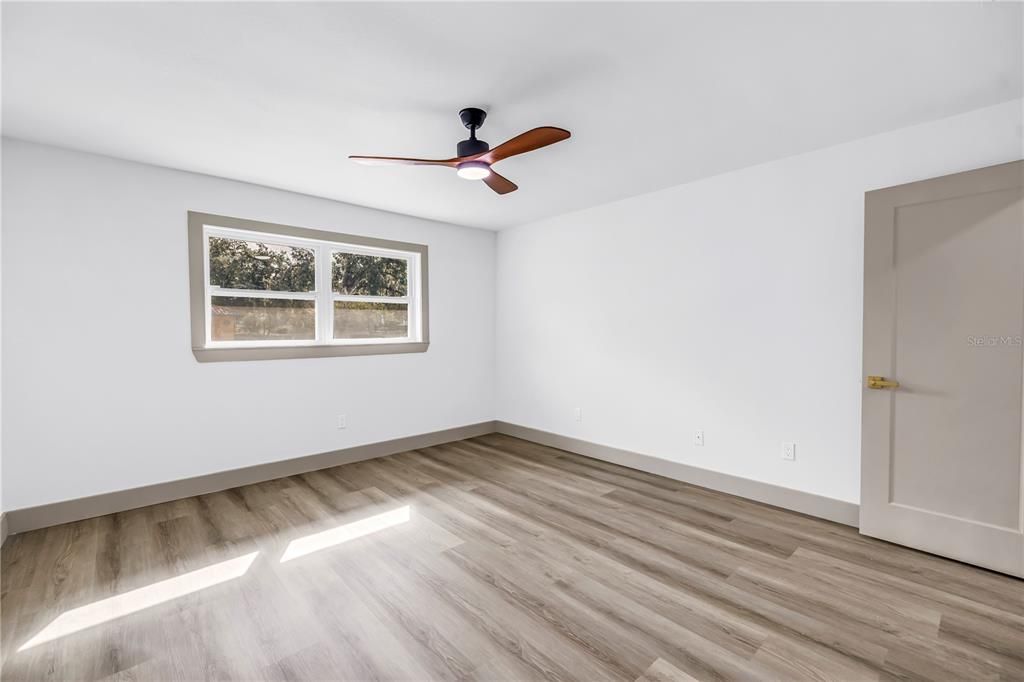 For Sale: $888,000 (5 beds, 4 baths, 3506 Square Feet)