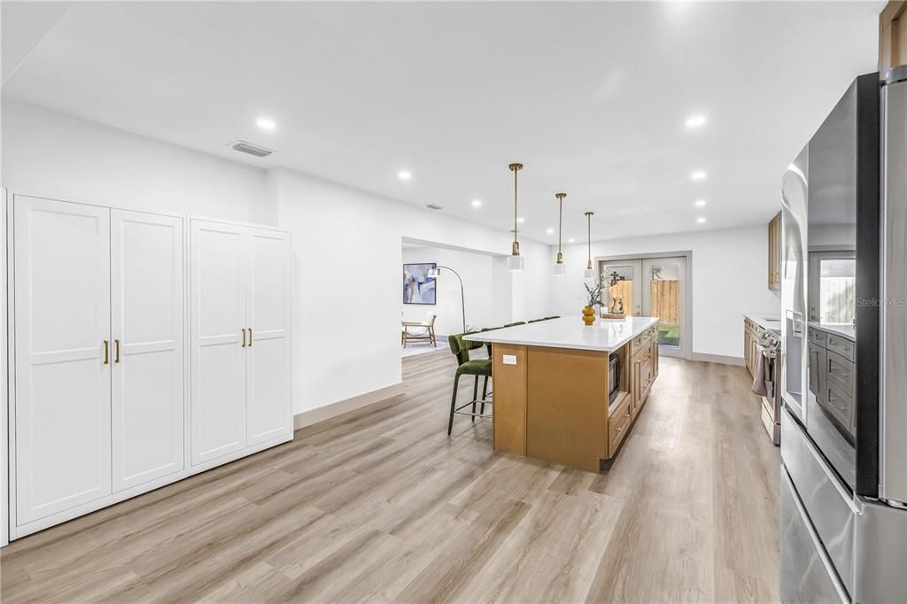 For Sale: $888,000 (5 beds, 4 baths, 3506 Square Feet)