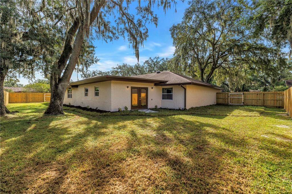 For Sale: $888,000 (5 beds, 4 baths, 3506 Square Feet)