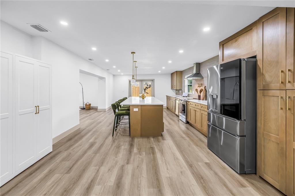 For Sale: $888,000 (5 beds, 4 baths, 3506 Square Feet)