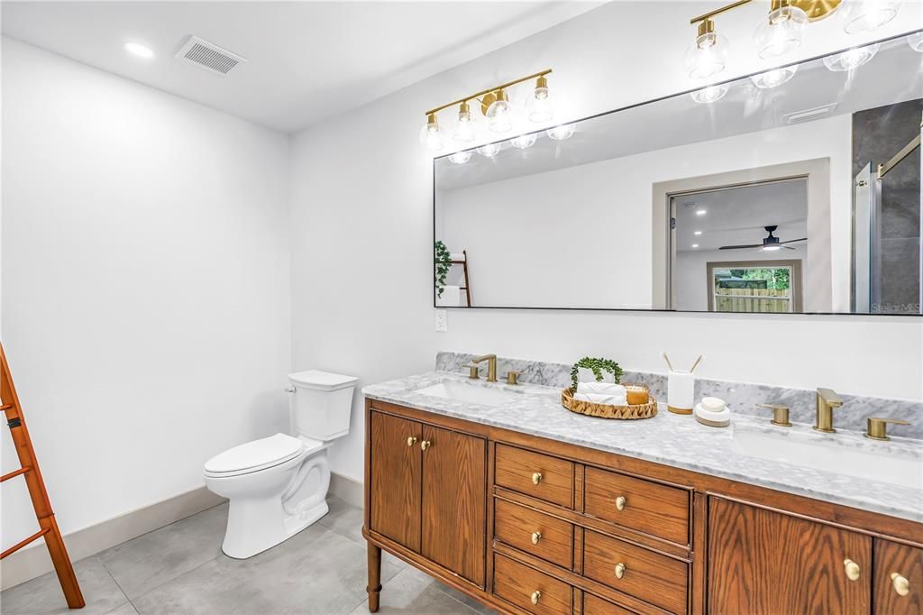 For Sale: $888,000 (5 beds, 4 baths, 3506 Square Feet)
