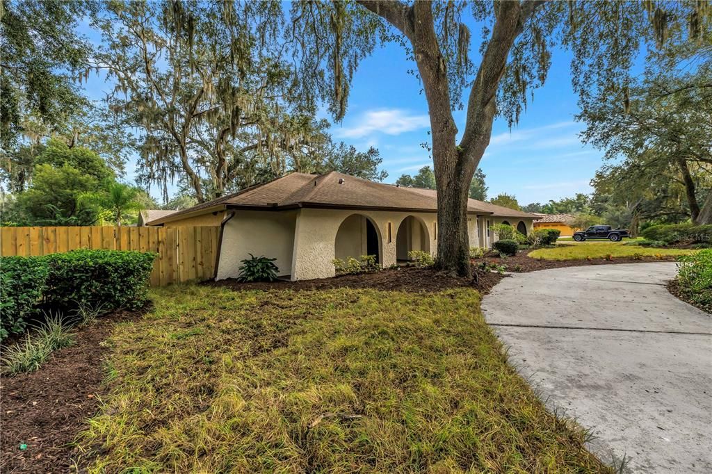 For Sale: $888,000 (5 beds, 4 baths, 3506 Square Feet)