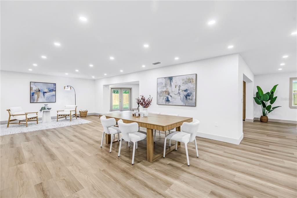 For Sale: $888,000 (5 beds, 4 baths, 3506 Square Feet)