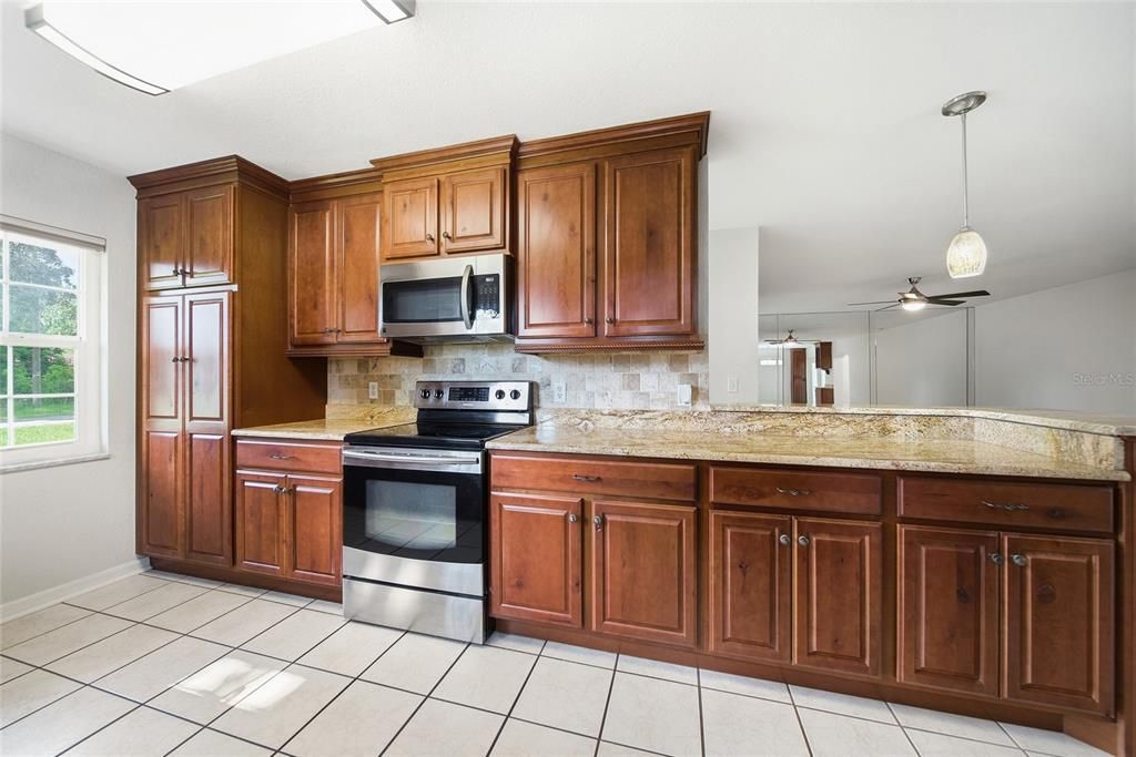 For Sale: $465,000 (3 beds, 2 baths, 1820 Square Feet)