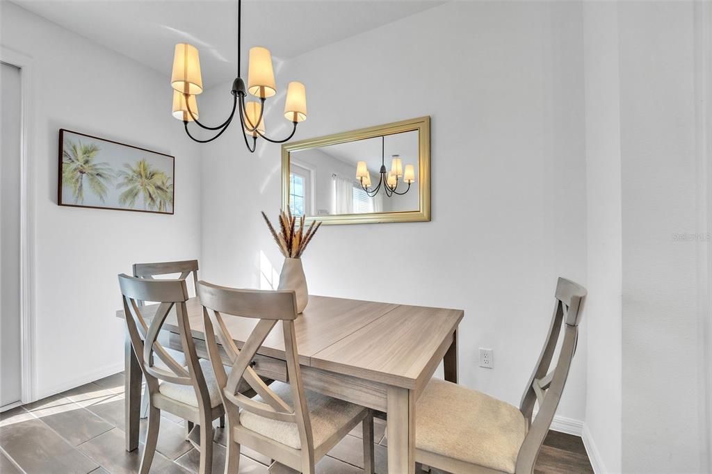 For Sale: $300,000 (3 beds, 2 baths, 1906 Square Feet)