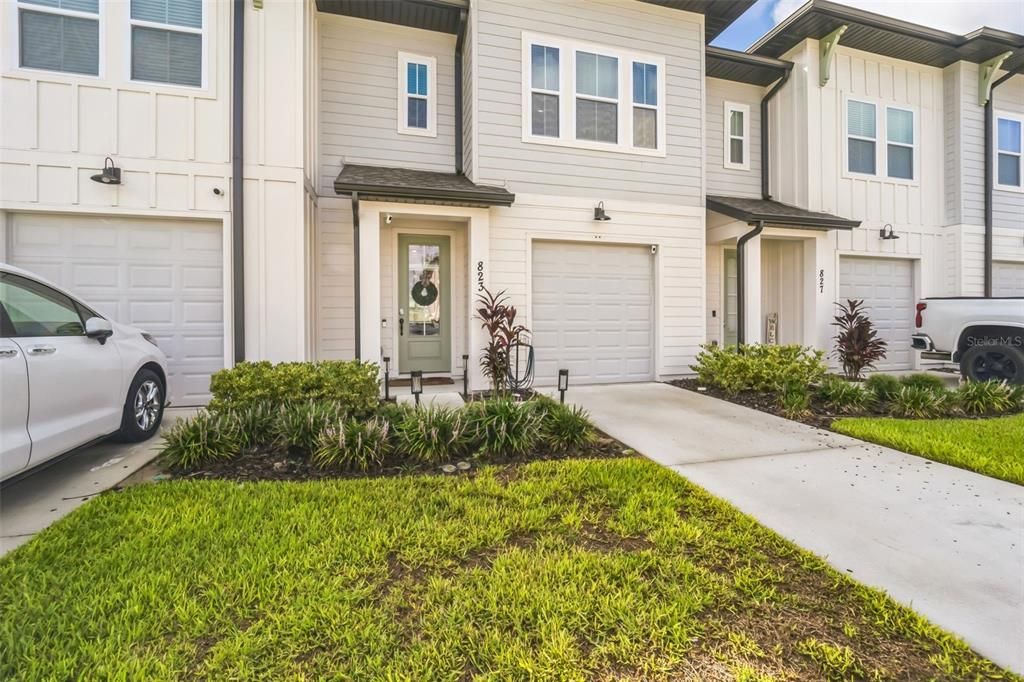 For Sale: $300,000 (3 beds, 2 baths, 1906 Square Feet)