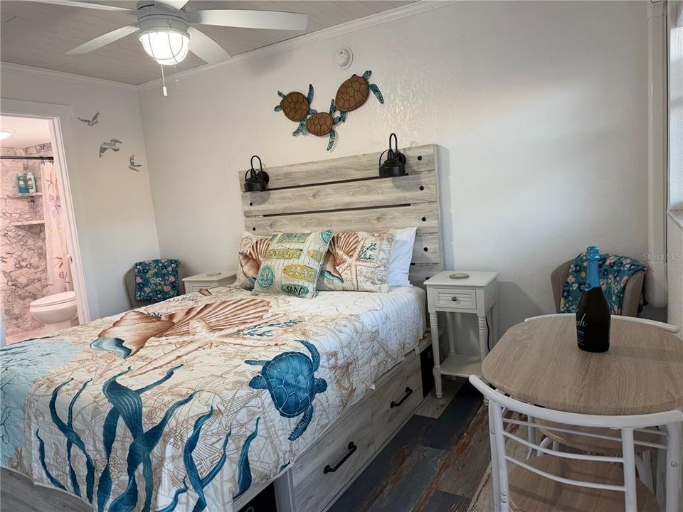 For Sale: $149,000 (1 beds, 1 baths, 240 Square Feet)