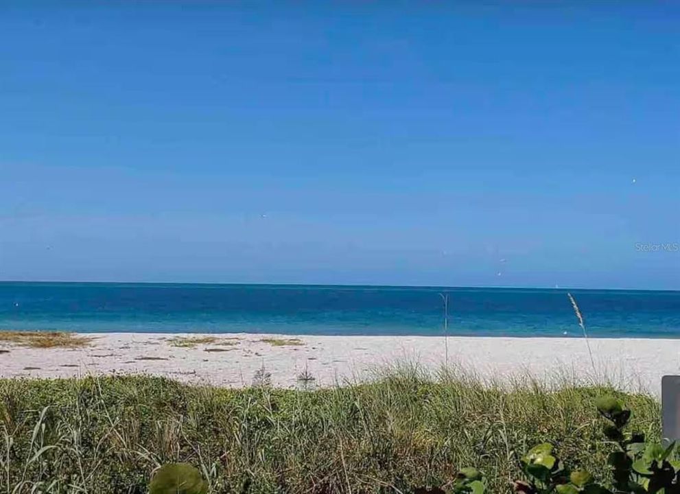 For Sale: $149,000 (1 beds, 1 baths, 240 Square Feet)