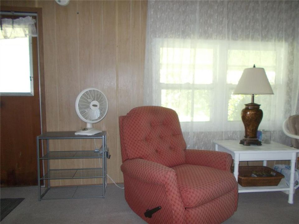 На продажу: $35,000 (2 спален, 1 ванн, 671 Квадратных фут)