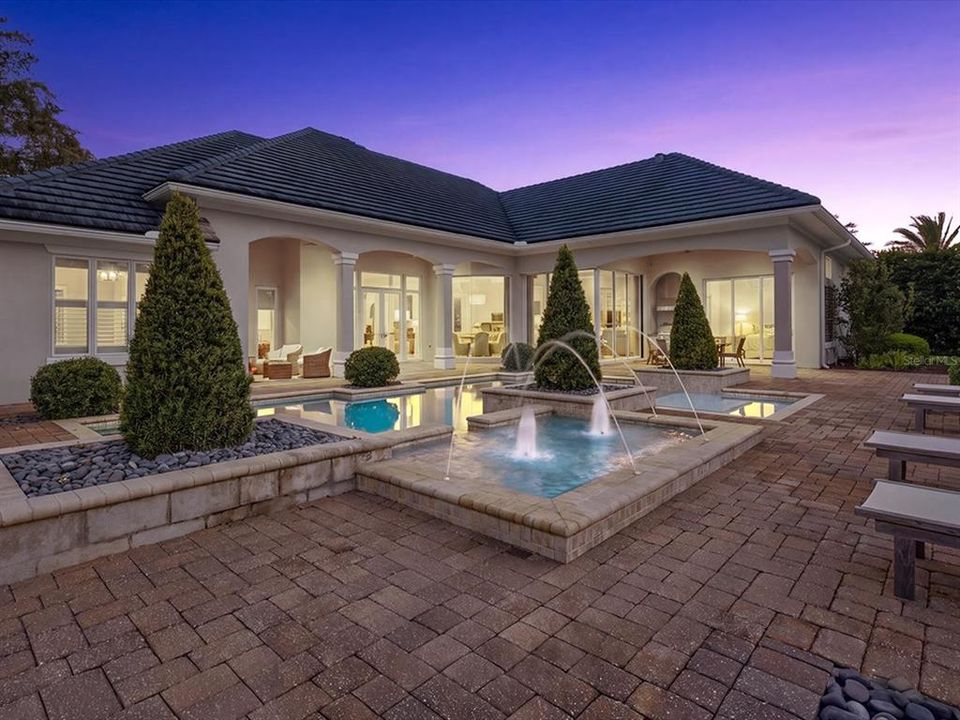 На продажу: $3,495,000 (5 спален, 3 ванн, 4150 Квадратных фут)