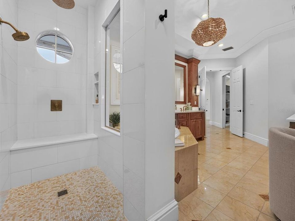 На продажу: $3,495,000 (5 спален, 3 ванн, 4150 Квадратных фут)