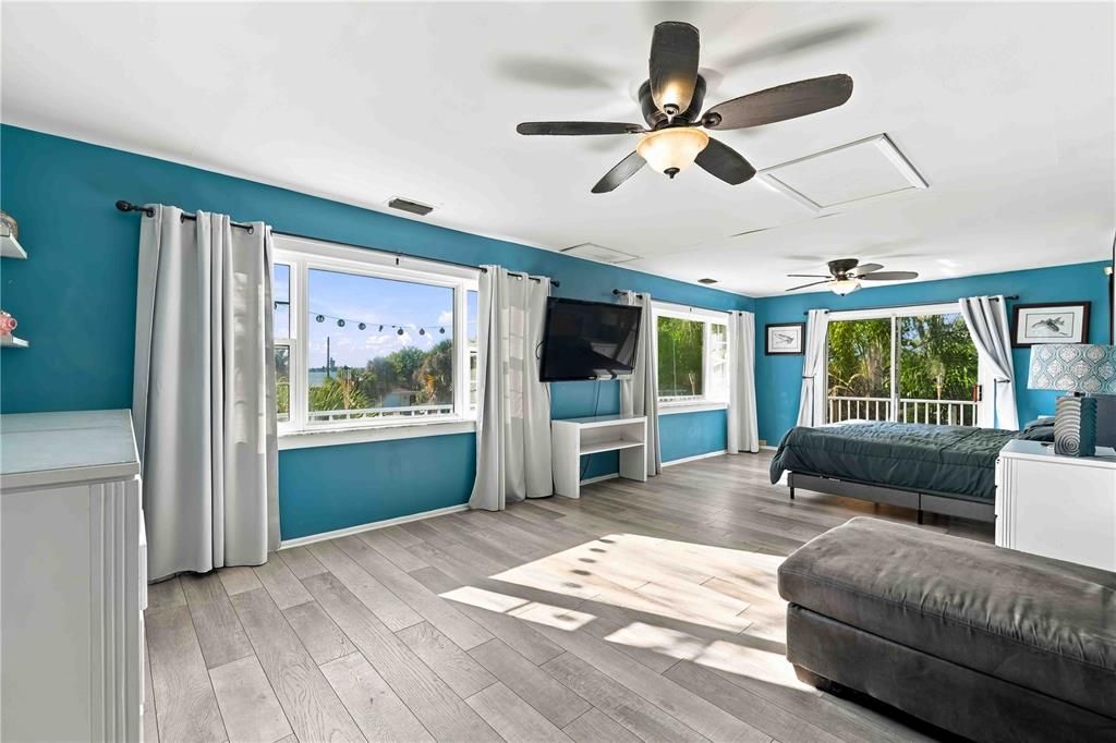 Activo con contrato: $499,000 (3 camas, 3 baños, 1781 Pies cuadrados)