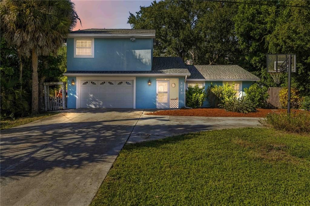 Activo con contrato: $499,000 (3 camas, 3 baños, 1781 Pies cuadrados)
