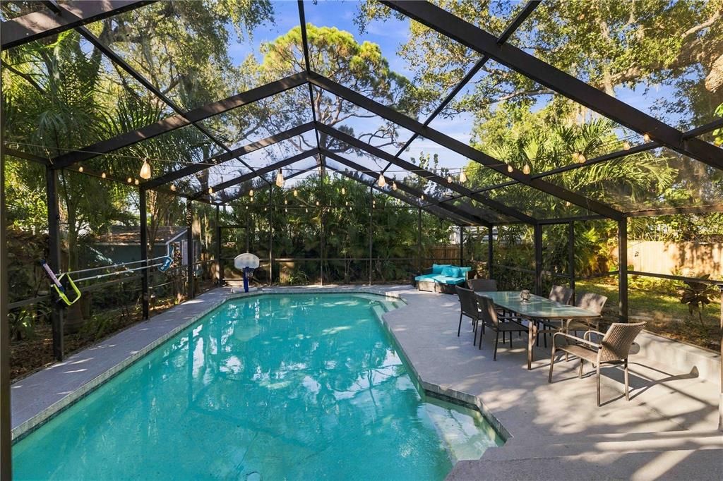 Activo con contrato: $499,000 (3 camas, 3 baños, 1781 Pies cuadrados)