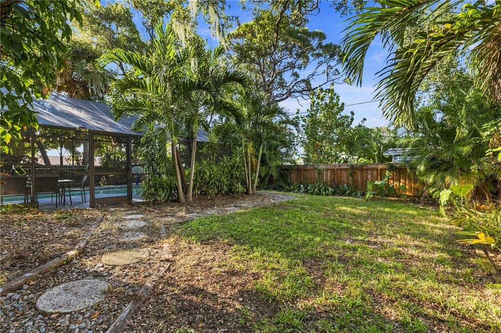 Activo con contrato: $499,000 (3 camas, 3 baños, 1781 Pies cuadrados)