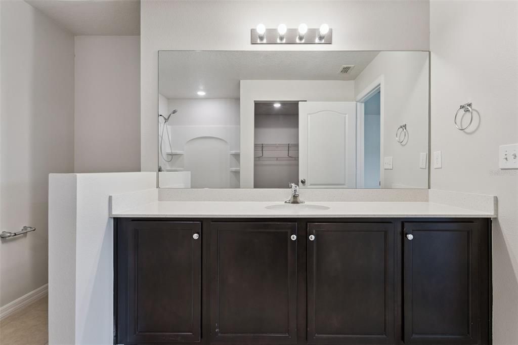 For Sale: $290,000 (3 beds, 2 baths, 1515 Square Feet)