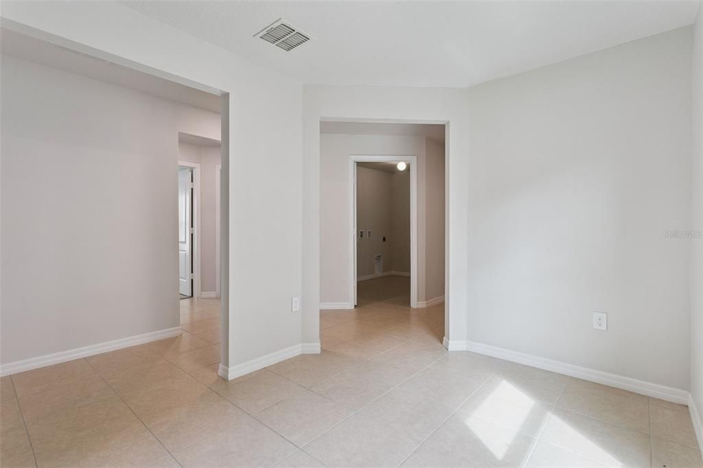 For Sale: $290,000 (3 beds, 2 baths, 1515 Square Feet)