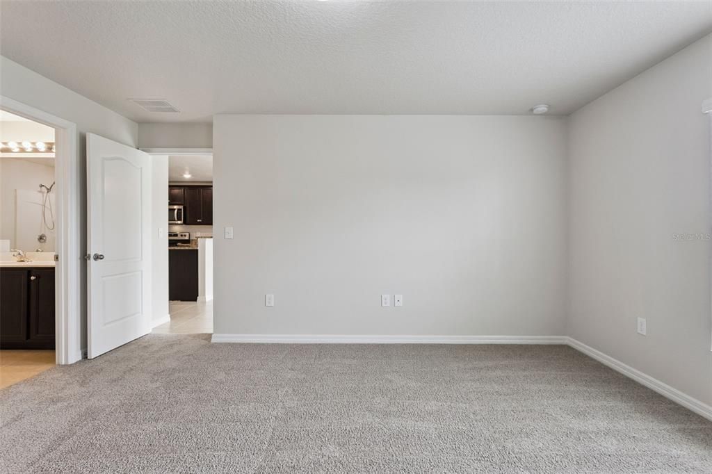 For Sale: $290,000 (3 beds, 2 baths, 1515 Square Feet)