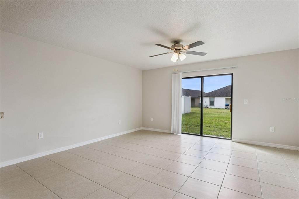 For Sale: $290,000 (3 beds, 2 baths, 1515 Square Feet)