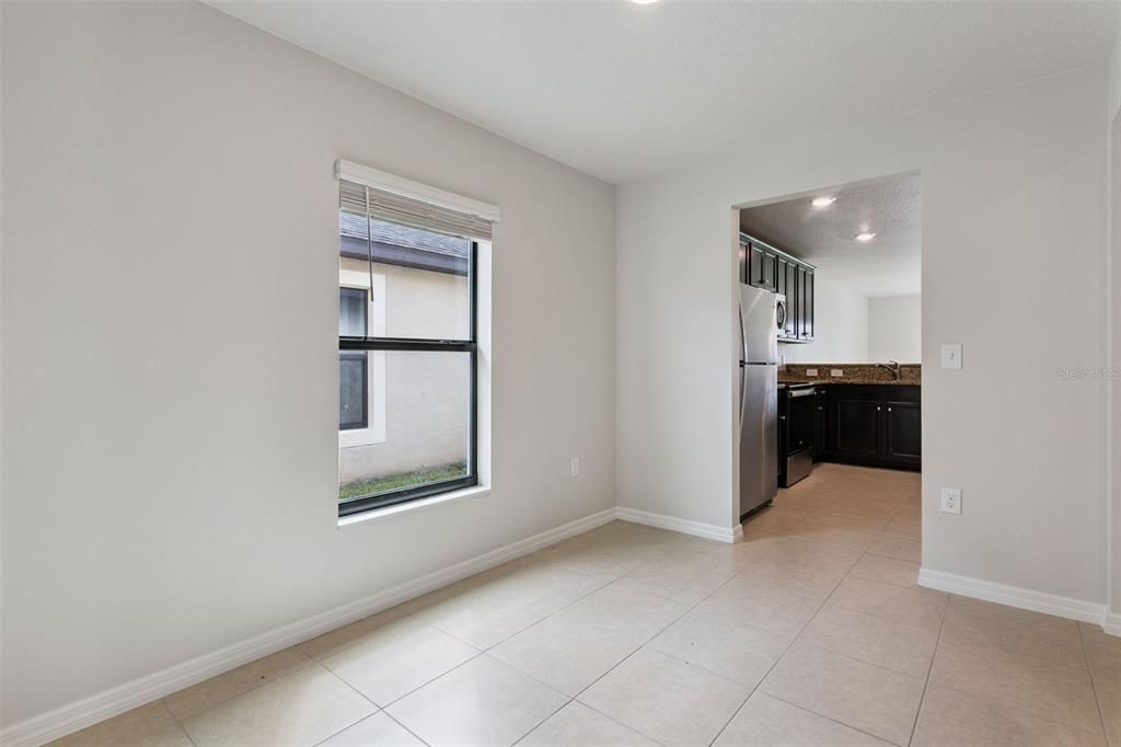 For Sale: $290,000 (3 beds, 2 baths, 1515 Square Feet)