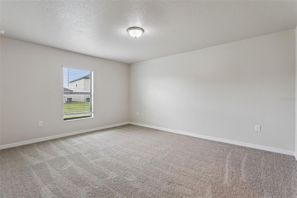 For Sale: $290,000 (3 beds, 2 baths, 1515 Square Feet)
