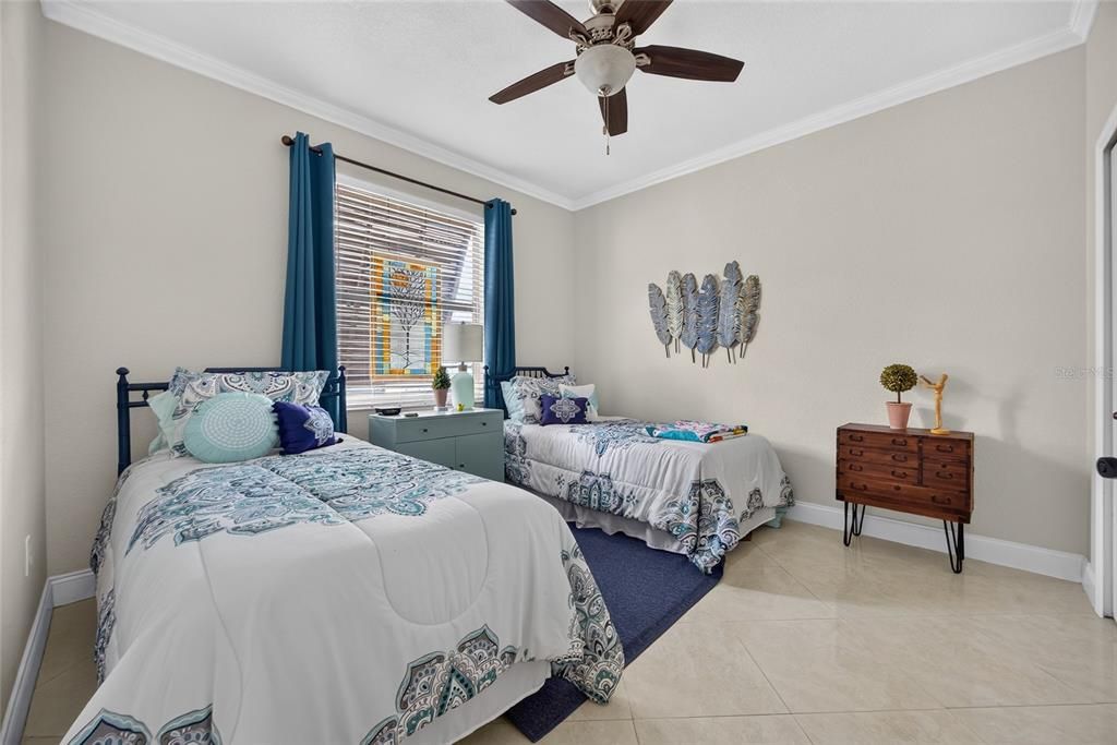 Active With Contract: $429,900 (3 beds, 3 baths, 2156 Square Feet)