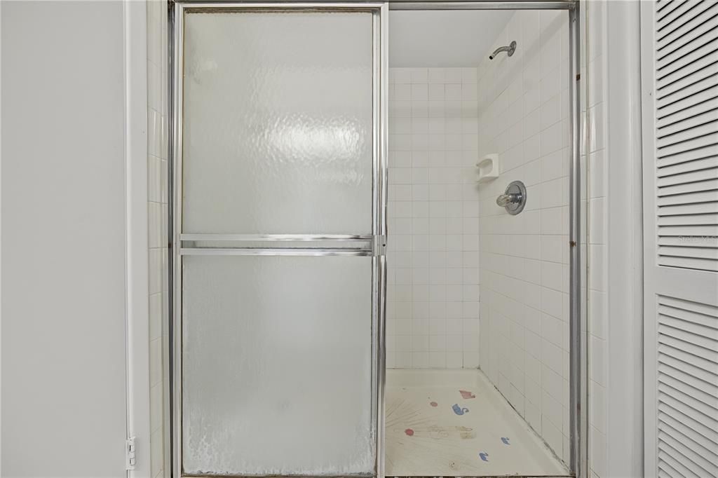 For Sale: $229,900 (2 beds, 2 baths, 1302 Square Feet)