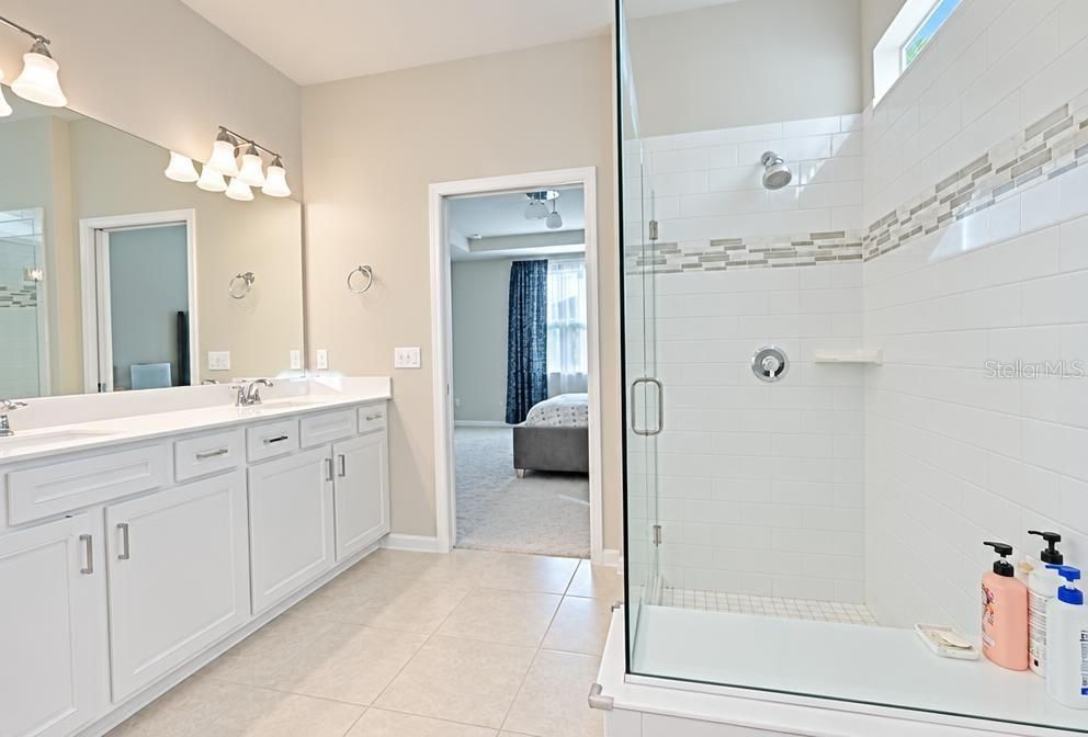 For Sale: $469,500 (3 beds, 2 baths, 2056 Square Feet)