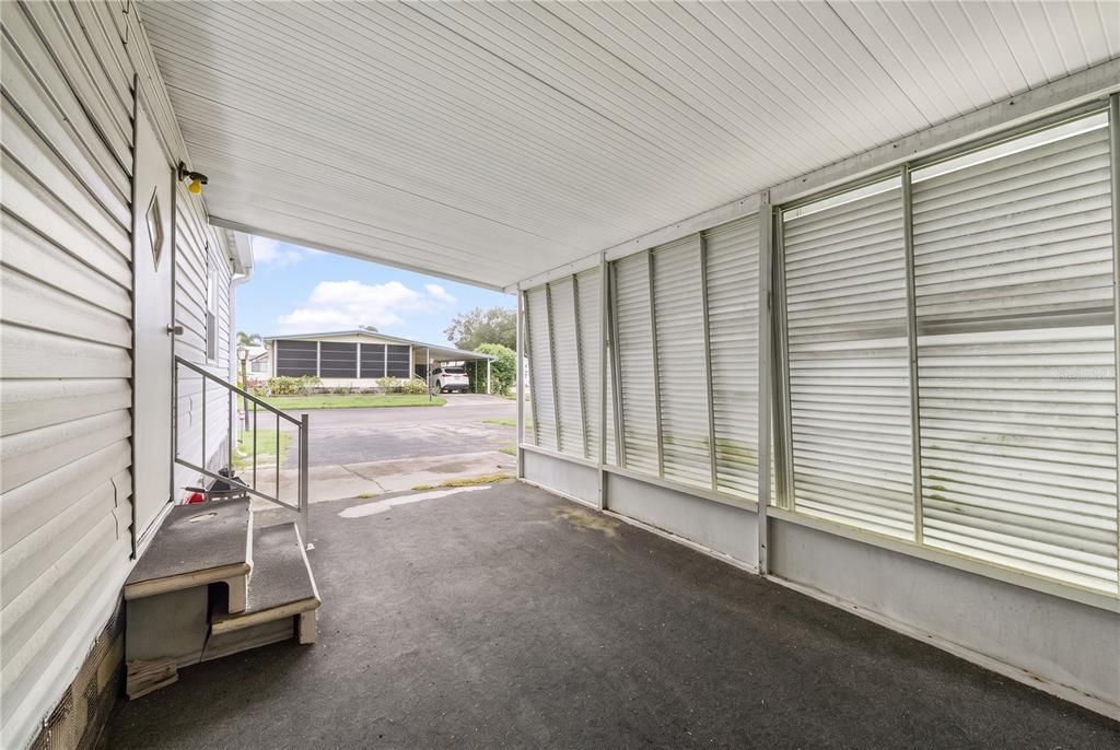 For Sale: $98,000 (2 beds, 1 baths, 660 Square Feet)