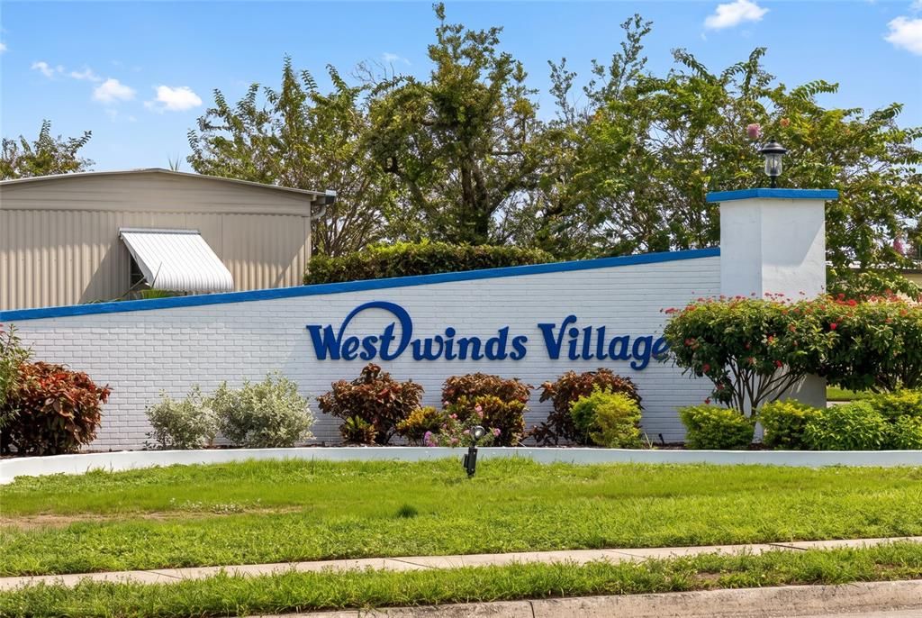 For Sale: $98,000 (2 beds, 1 baths, 660 Square Feet)