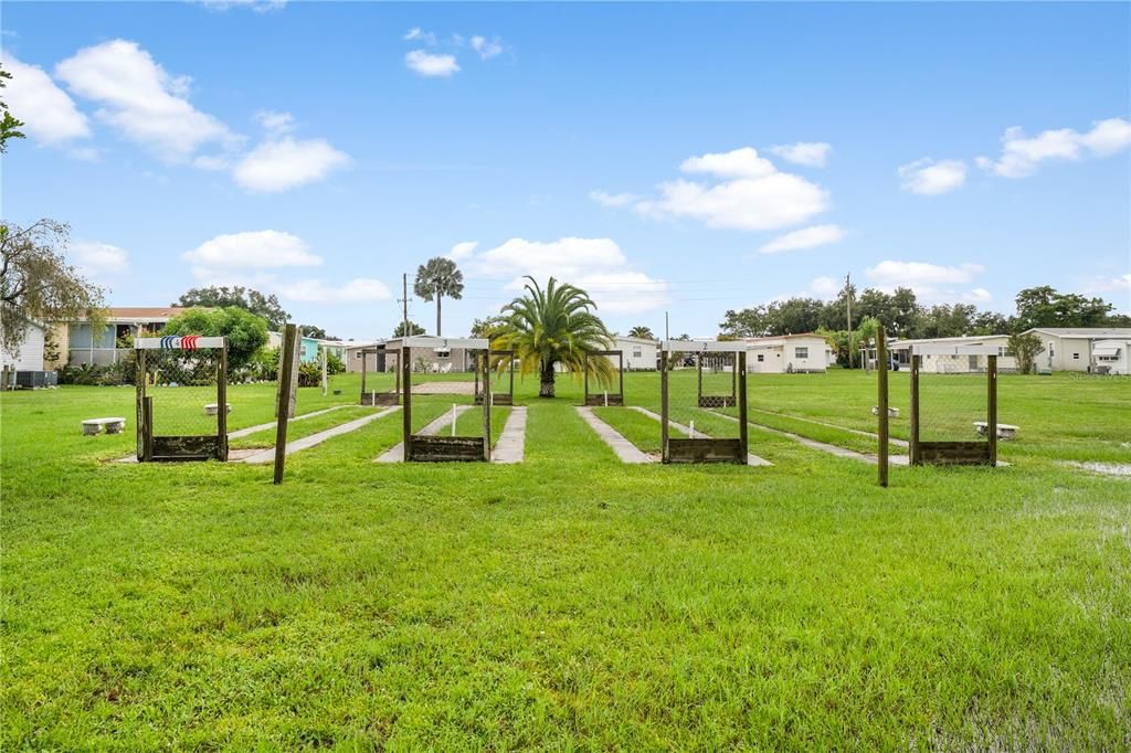 For Sale: $98,000 (2 beds, 1 baths, 660 Square Feet)