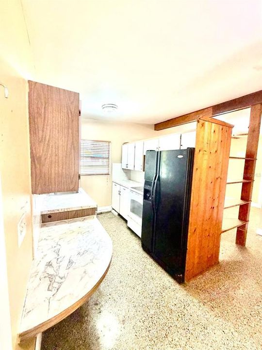 For Rent: $1,699 (2 beds, 1 baths, 750 Square Feet)