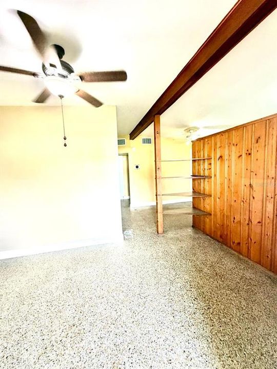 For Rent: $1,699 (2 beds, 1 baths, 750 Square Feet)