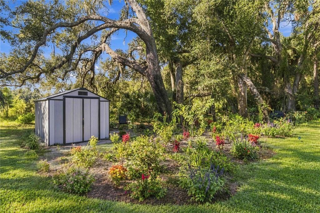 For Sale: $499,000 (3 beds, 2 baths, 2070 Square Feet)