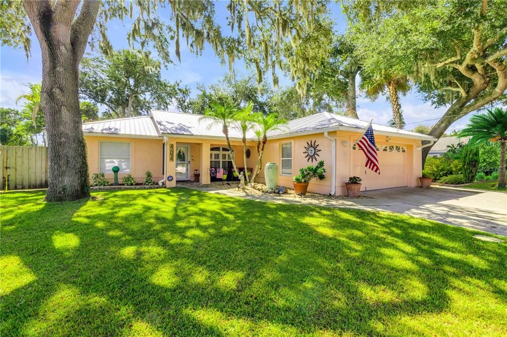 For Sale: $489,000 (3 beds, 2 baths, 1656 Square Feet)