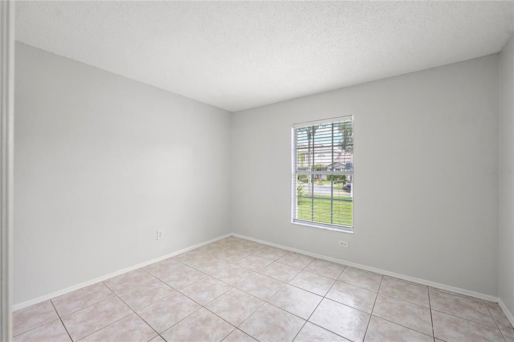 For Rent: $1,950 (3 beds, 2 baths, 1149 Square Feet)