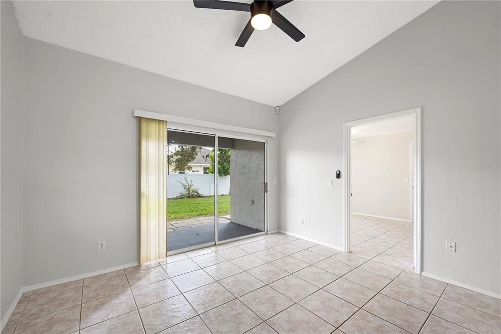 For Rent: $1,950 (3 beds, 2 baths, 1149 Square Feet)
