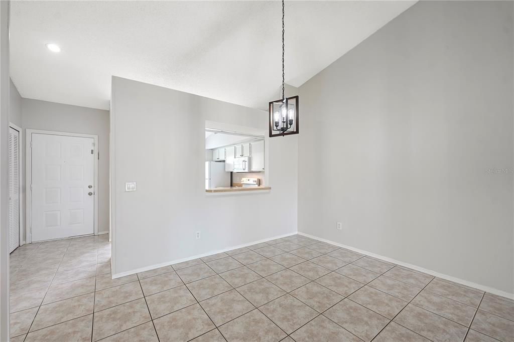 For Rent: $1,950 (3 beds, 2 baths, 1149 Square Feet)
