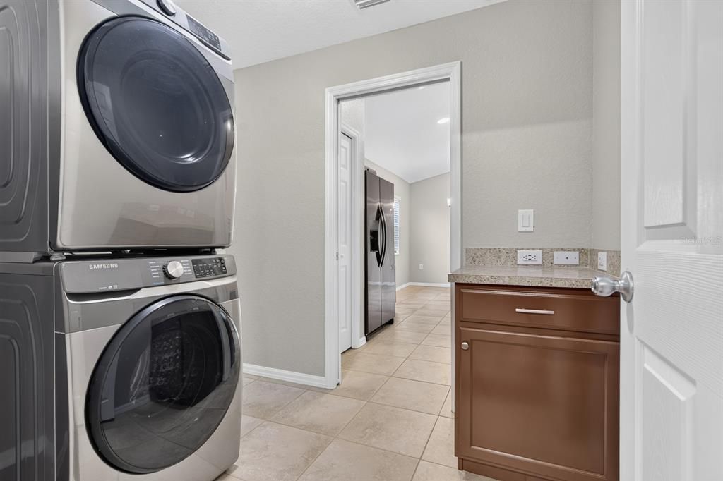 En Venta: $299,999 (3 camas, 2 baños, 1494 Pies cuadrados)