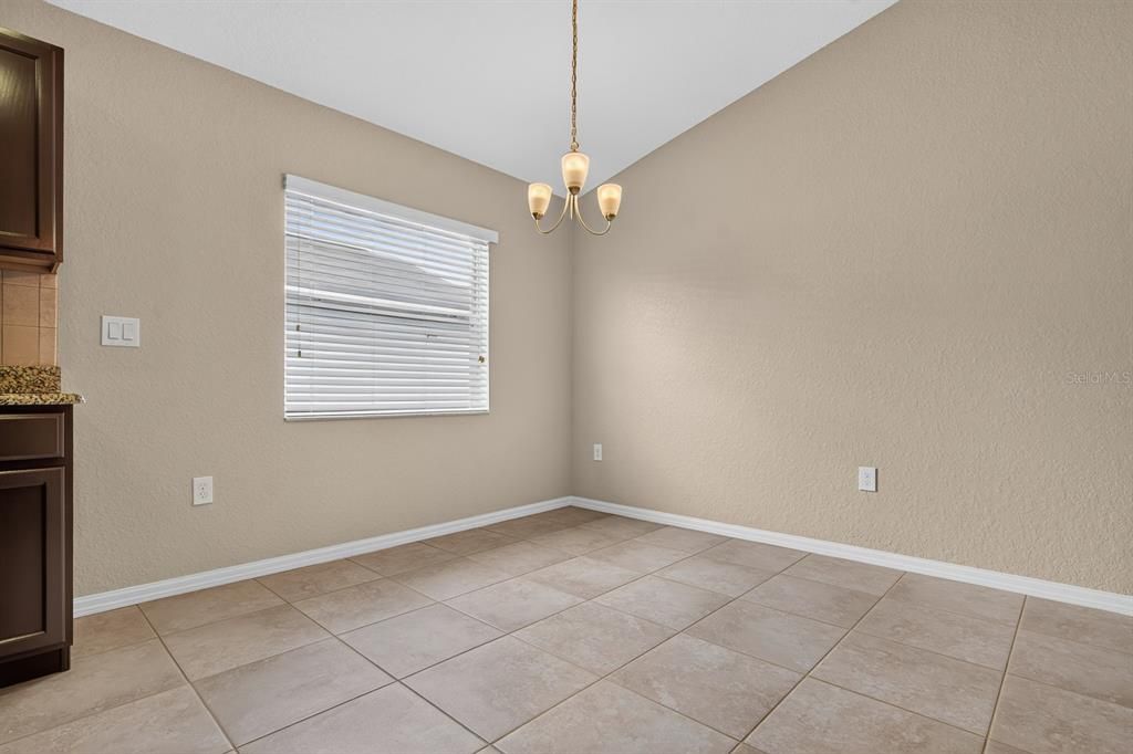En Venta: $299,999 (3 camas, 2 baños, 1494 Pies cuadrados)