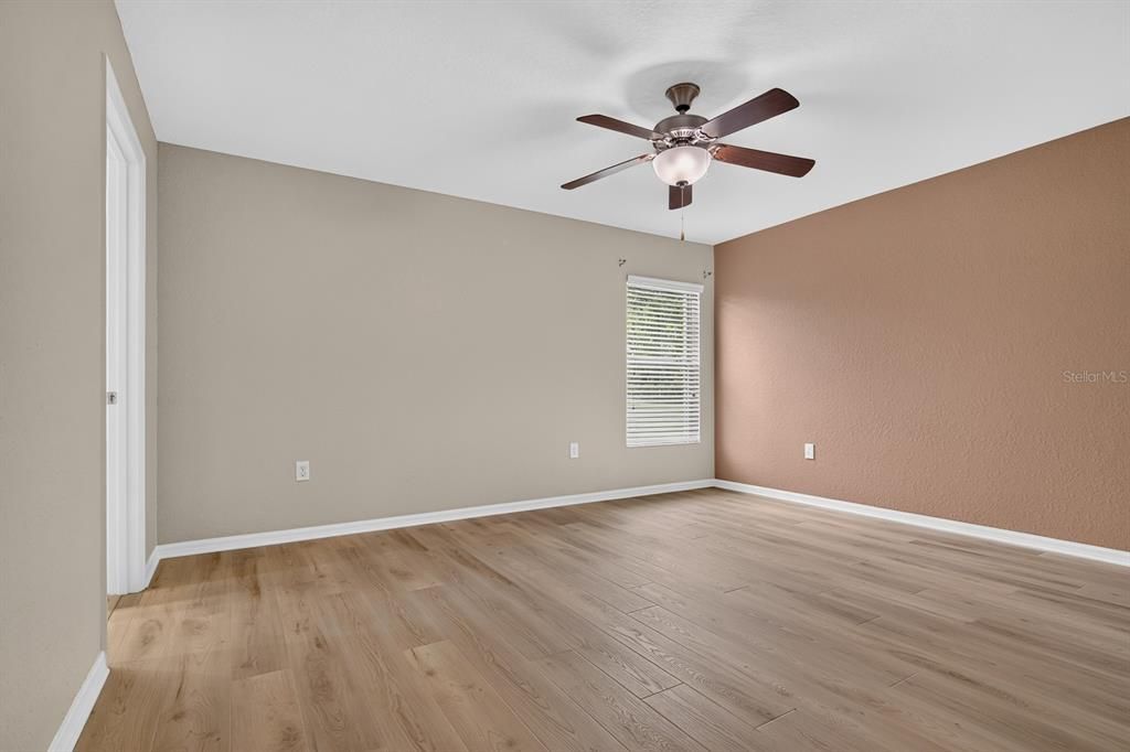 En Venta: $299,999 (3 camas, 2 baños, 1494 Pies cuadrados)