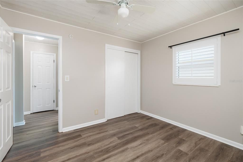 For Sale: $119,900 (2 beds, 1 baths, 780 Square Feet)