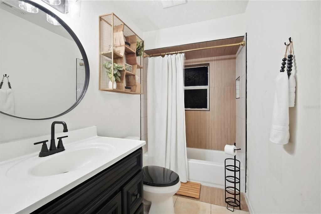 В аренду: $2,395 (3 спален, 2 ванн, 1026 Квадратных фут)