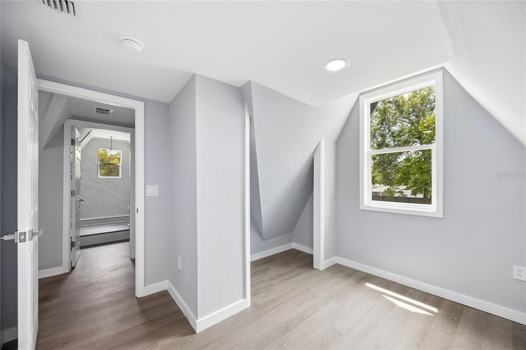 For Rent: $3,800 (4 beds, 3 baths, 2065 Square Feet)