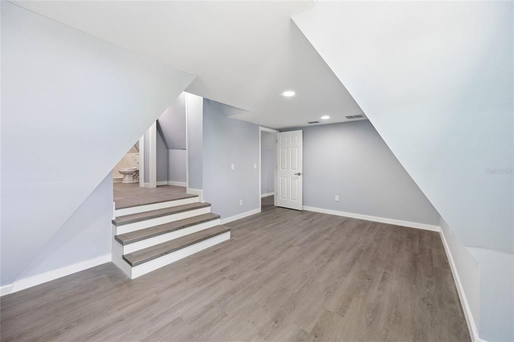For Rent: $3,800 (4 beds, 3 baths, 2065 Square Feet)