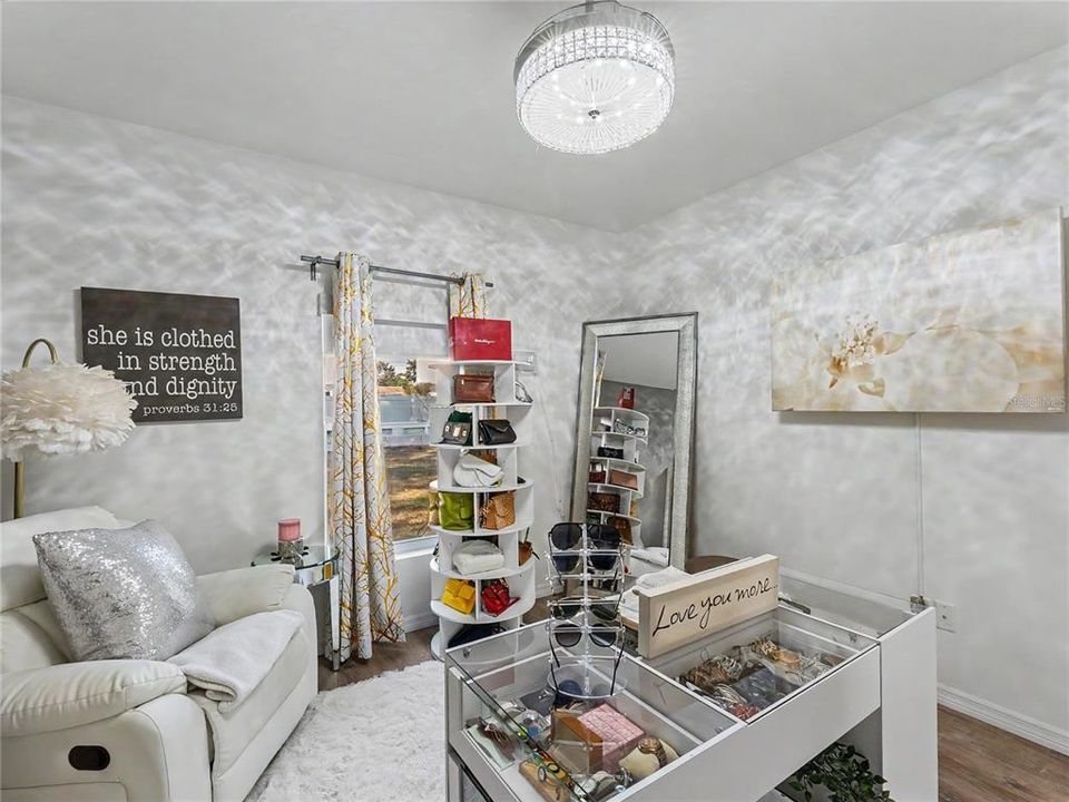 En Renta: $2,200 (3 camas, 2 baños, 1600 Pies cuadrados)