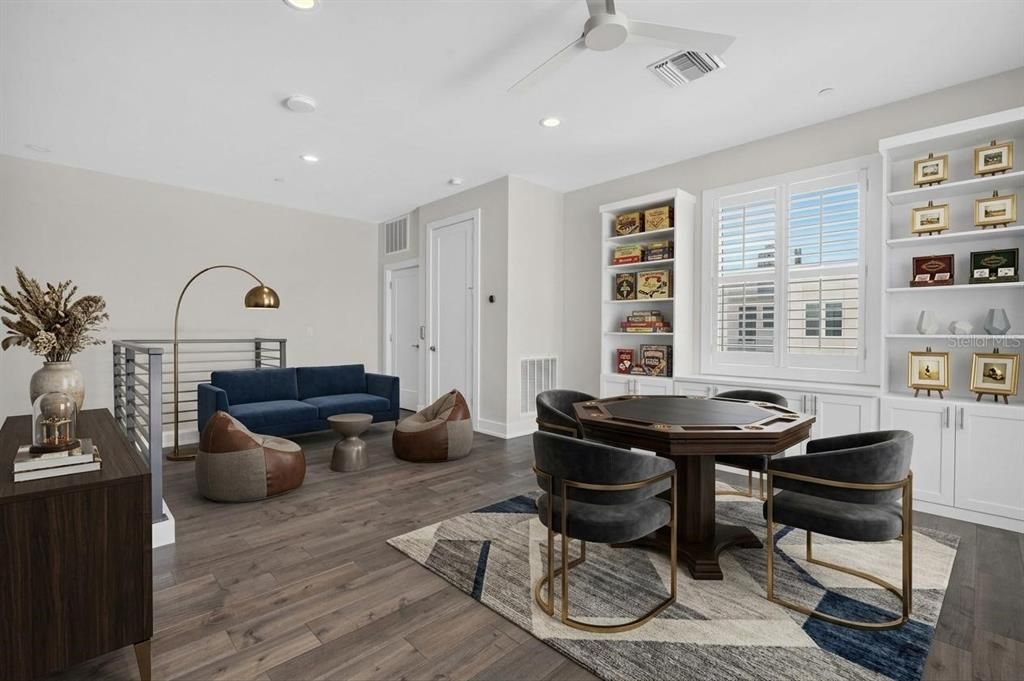 For Sale: $1,425,000 (3 beds, 3 baths, 2700 Square Feet)