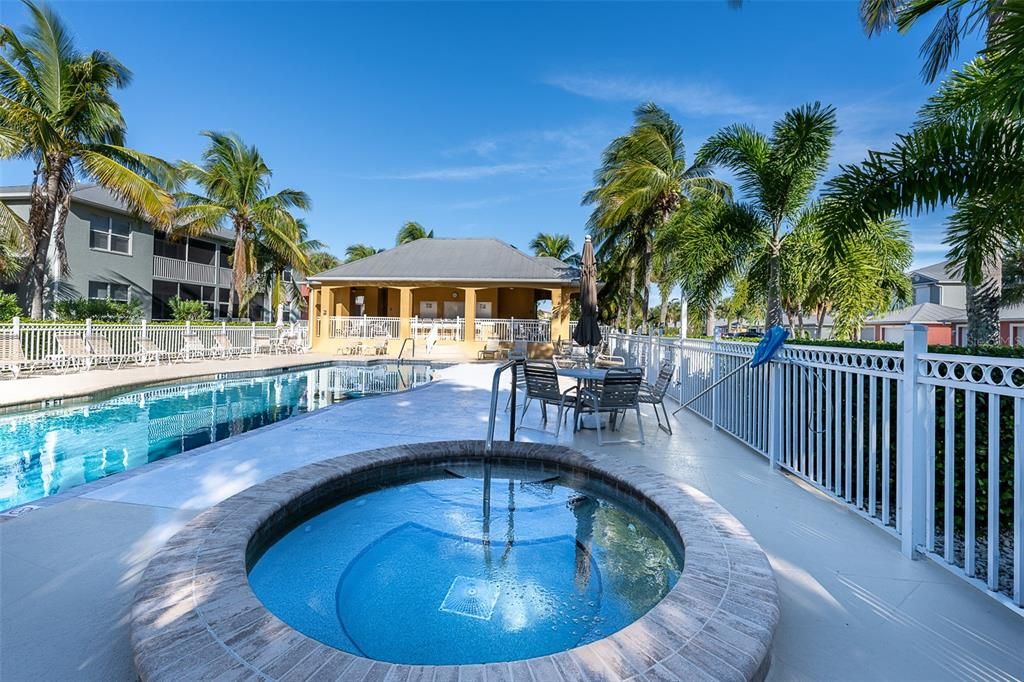 For Rent: $4,500 (3 beds, 2 baths, 1517 Square Feet)