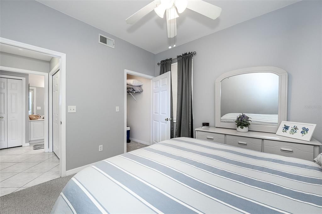 For Rent: $4,500 (3 beds, 2 baths, 1517 Square Feet)